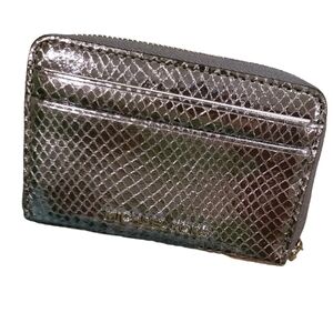 Michael Kors Money Pieces Zip Around Card Case - 4.75" L x 3.25" H x x 1" D